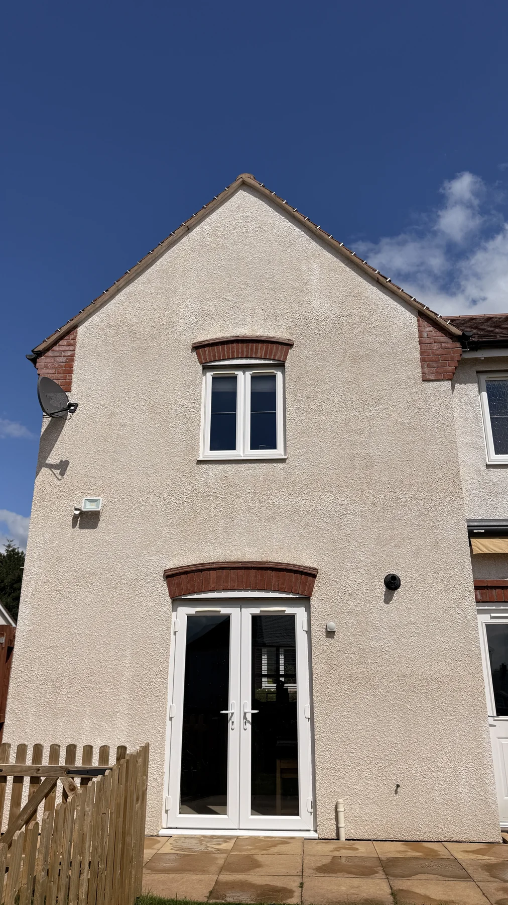 Exterior wall after cleaning